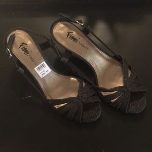 Sparkly black sandels